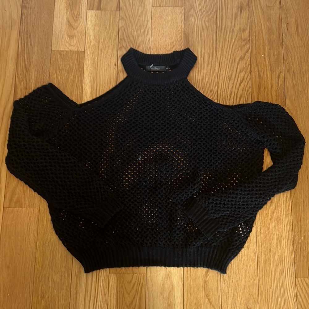 Millau crochet knit cold shoulder long sleeve